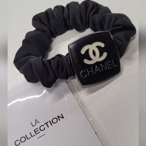 NWT Chanel Beauty Black Scrunchie With CC Logo Novelty Hair Accessories